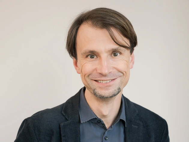 Prof. Dr. Stefan Faas, Studiengangsleitung des Masterstudiengangs Kindheits- und Sozialpädagogik, Bildquelle: Jakob Tillmann  