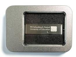 Foto USB-Stick mit Box Foto USB-Stick mit Box