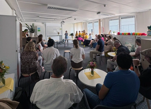 Bei der feierlichen Eröffnung der Grundschul.BASE waren zahlreiche Gäste vor Ort. Bildquelle: PH Schwäbisch Gmünd Bei der feierlichen Eröffnung der Grundschul.BASE waren zahlreiche Gäste vor Ort. Bildquelle: PH Schwäbisch Gmünd